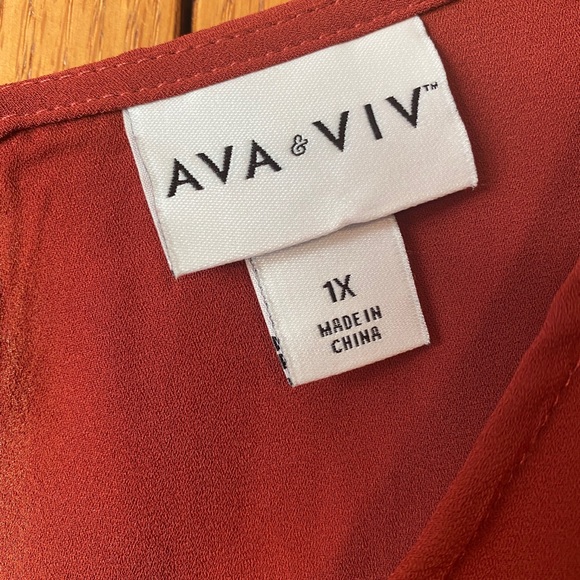 Flutter sleeve blouse - Picture 4 of 4